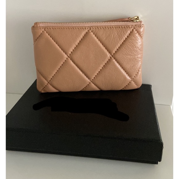 Quilted Tan Leather Wallet - Picture 1 of 9